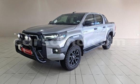 اشتري مستعمل Toyota Hilux Silver سيارة في Maseru في Maseru