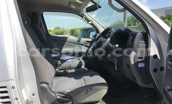 اشتري مستعمل Nissan NV350 Caravan Silver سيارة في Maseru في Maseru اشتري مستعمل Nissan NV350 Caravan Silver سيارة في Maseru في Maseru