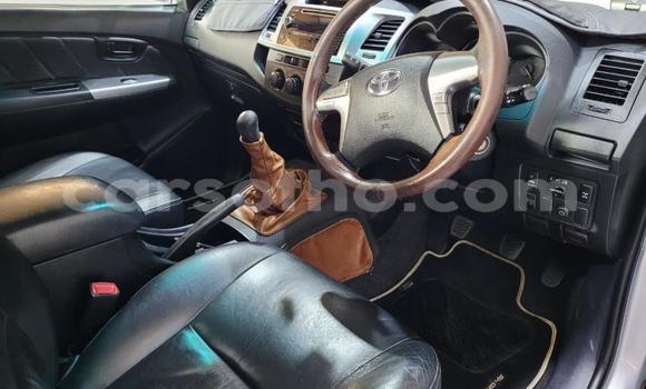 اشتري مستعمل Toyota Hilux Silver سيارة في Maseru في Maseru اشتري مستعمل Toyota Hilux Silver سيارة في Maseru في Maseru
