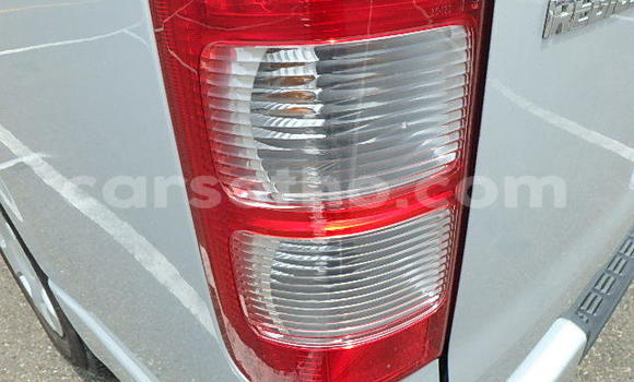 اشتري مستعمل Toyota Regius Silver سيارة في Maseru في Maseru اشتري مستعمل Toyota Regius Silver سيارة في Maseru في Maseru