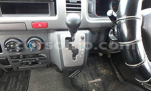 اشتري مستعمل Toyota Regius Silver سيارة في Maseru في Maseru اشتري مستعمل Toyota Regius Silver سيارة في Maseru في Maseru