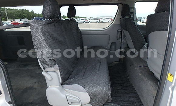 اشتري مستعمل Toyota Regius Silver سيارة في Maseru في Maseru اشتري مستعمل Toyota Regius Silver سيارة في Maseru في Maseru