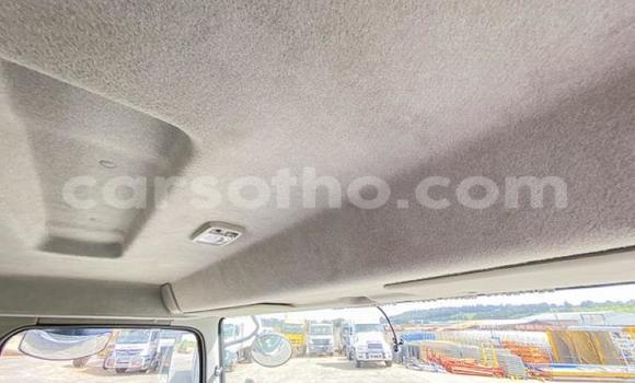 اشتري مستعمل Nissan UD White شاحنة في Maseru في Maseru اشتري مستعمل Nissan UD White شاحنة في Maseru في Maseru