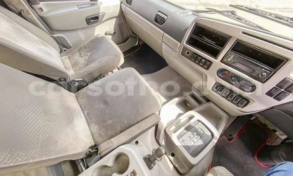 اشتري مستعمل Nissan UD White شاحنة في Maseru في Maseru اشتري مستعمل Nissan UD White شاحنة في Maseru في Maseru