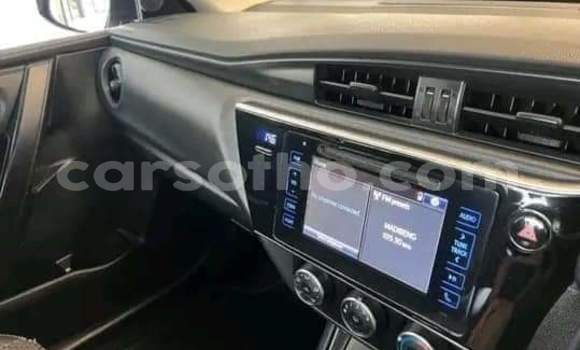 Sayi Na hannu Toyota Corolla White Mota in Maseru a Maseru Sayi Na hannu Toyota Corolla White Mota in Maseru a Maseru