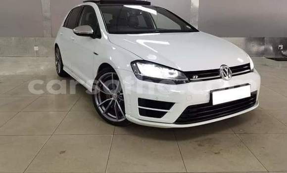 اشتري مستعمل Volkswagen Golf R White سيارة في Maseru في Maseru اشتري مستعمل Volkswagen Golf R White سيارة في Maseru في Maseru