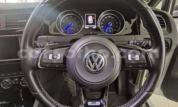 Sayi Na hannu Volkswagen Golf R White Mota in Maseru a Maseru Sayi Na hannu Volkswagen Golf R White Mota in Maseru a Maseru