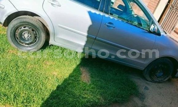 Sayi Na hannu Volkswagen Polo White Mota in Mafeteng a Mafeteng Sayi Na hannu Volkswagen Polo White Mota in Mafeteng a Mafeteng