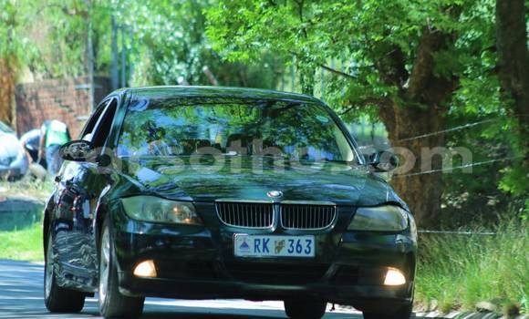 Sayi Na hannu BMW 3200 Black Mota in Mafeteng a Mafeteng Sayi Na hannu BMW 3200 Black Mota in Mafeteng a Mafeteng