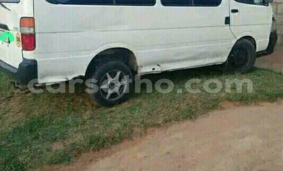 Acheter Occasion Voiture Toyota Hiace Blanc à Import - Dubai, Maseru
