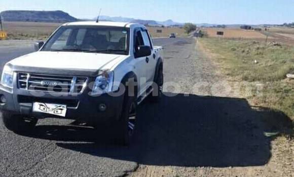 Acheter Occasion Voiture Isuzu D-max Hi-Lander 2 dr Blanc à Hlotse, Leribe Acheter Occasion Voiture Isuzu D-max Hi-Lander 2 dr Blanc à Hlotse, Leribe