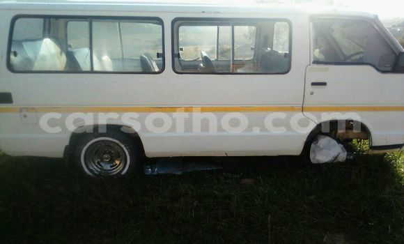 Acheter Occasion Voiture Toyota Hiace Blanc à Import - Dubai, Maseru