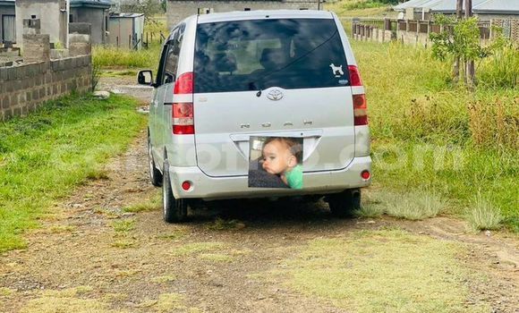 Sayi Na hannu Toyota Noah Other Mota in Mafeteng a Mafeteng Sayi Na hannu Toyota Noah Other Mota in Mafeteng a Mafeteng