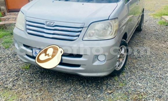 Sayi Na hannu Toyota Noah Other Mota in Mafeteng a Mafeteng Sayi Na hannu Toyota Noah Other Mota in Mafeteng a Mafeteng