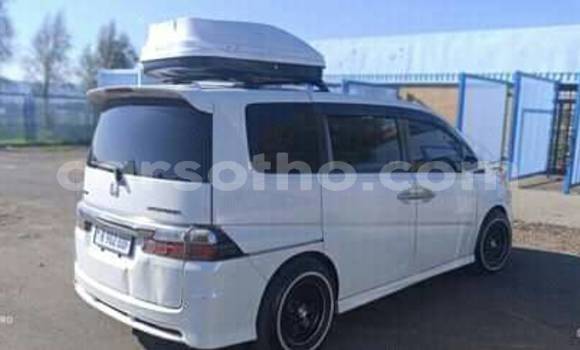 Acheter Occasion Voiture Honda Stepwgn Blanc à Maputsoa, Leribe Acheter Occasion Voiture Honda Stepwgn Blanc à Maputsoa, Leribe