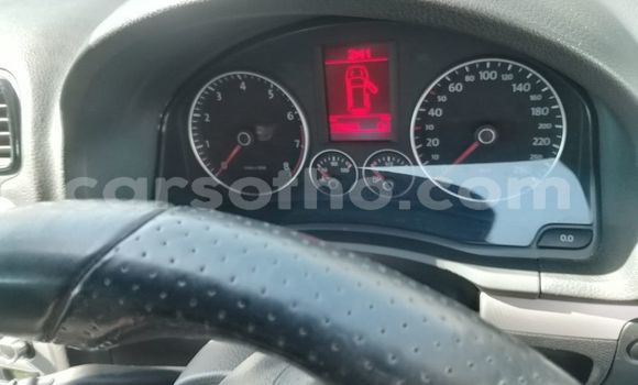 Acheter Occasion Voiture Volkswagen Beetle Blanc à Import - Dubai, Maseru Acheter Occasion Voiture Volkswagen Beetle Blanc à Import - Dubai, Maseru