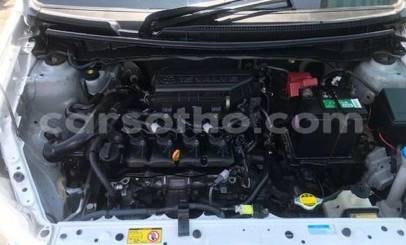 Sayi Na hannu Toyota Etios White Mota in Maseru a Maseru Sayi Na hannu Toyota Etios White Mota in Maseru a Maseru