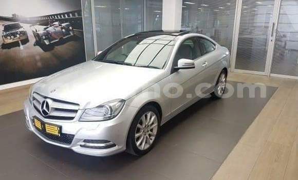 اشتري مستعمل Mercedes-Benz C180 COUPE Silver سيارة في Maseru في Maseru اشتري مستعمل Mercedes-Benz C180 COUPE Silver سيارة في Maseru في Maseru