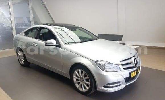اشتري مستعمل Mercedes-Benz C180 COUPE Silver سيارة في Maseru في Maseru اشتري مستعمل Mercedes-Benz C180 COUPE Silver سيارة في Maseru في Maseru