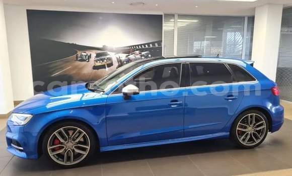 Sayi Na hannu Audi S3 Blue Mota in Maseru a Maseru Sayi Na hannu Audi S3 Blue Mota in Maseru a Maseru