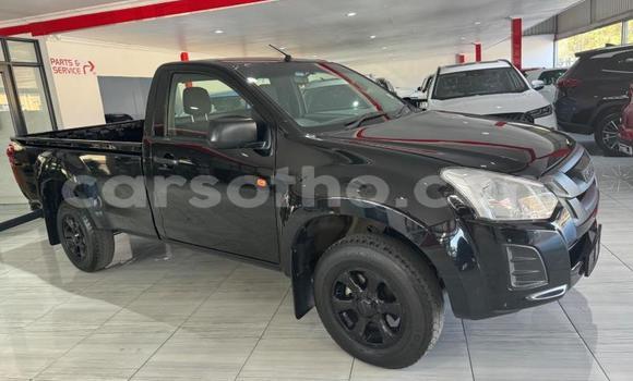 Buy Used Isuzu D–MAX Black Car in Maseru in Maseru Buy Used Isuzu D–MAX Black Car in Maseru in Maseru