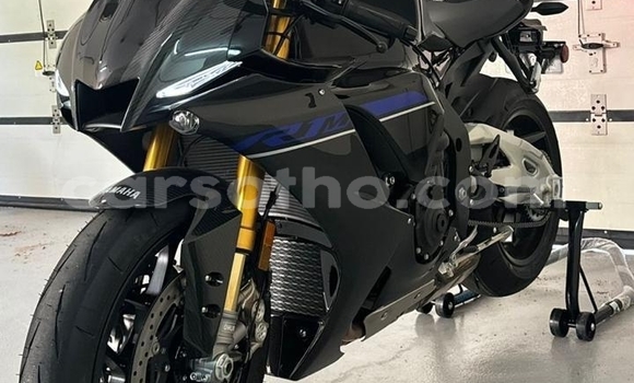 Medium with watermark yamaha yzf maseru maseru 28149