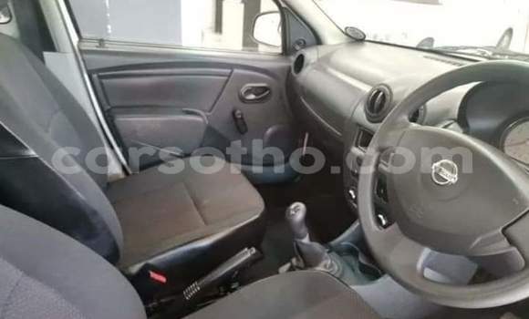 Sayi Na hannu Nissan NP 300 White Mota in Maseru a Maseru Sayi Na hannu Nissan NP 300 White Mota in Maseru a Maseru