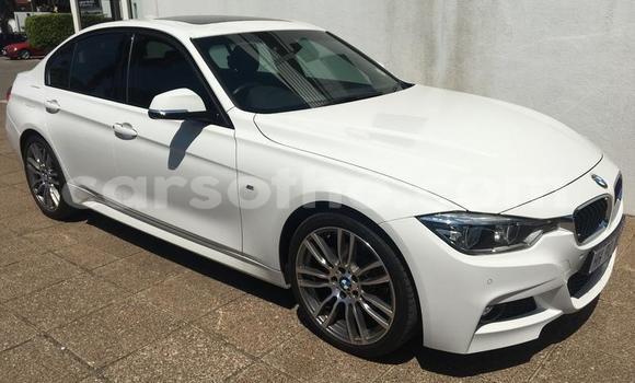 Acheter Occasion Voiture BMW 5–Series Blanc à Maputsoa, Leribe Acheter Occasion Voiture BMW 5–Series Blanc à Maputsoa, Leribe