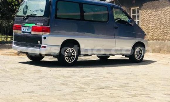 Sayi Na hannu Toyota Regius Blue Mota in Butha Buthe a Butha-Buthe