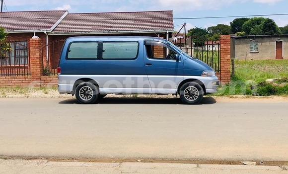 اشتري مستعمل Toyota Regius Blue سيارة في Butha Buthe في Butha-Buthe اشتري مستعمل Toyota Regius Blue سيارة في Butha Buthe في Butha-Buthe