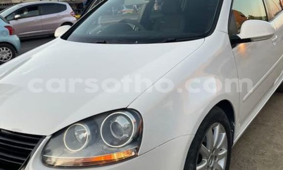 اشتري مستعمل Volkswagen Golf White سيارة في Maseru في Maseru اشتري مستعمل Volkswagen Golf White سيارة في Maseru في Maseru
