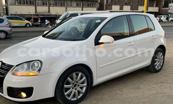 اشتري مستعمل Volkswagen Golf White سيارة في Maseru في Maseru اشتري مستعمل Volkswagen Golf White سيارة في Maseru في Maseru