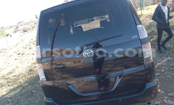 اشتري مستعمل Toyota Voxy Black سيارة في Butha Buthe في Butha-Buthe اشتري مستعمل Toyota Voxy Black سيارة في Butha Buthe في Butha-Buthe
