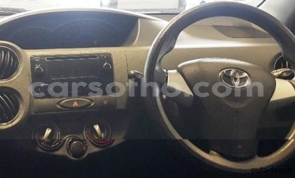 Acheter Occasion Voiture Toyota Etios Blanc à Butha Buthe, Butha-Buthe Acheter Occasion Voiture Toyota Etios Blanc à Butha Buthe, Butha-Buthe
