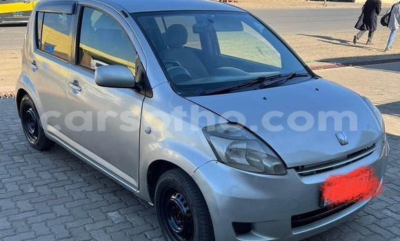 اشتري مستعمل Toyota Passo Silver سيارة في Maseru في Maseru