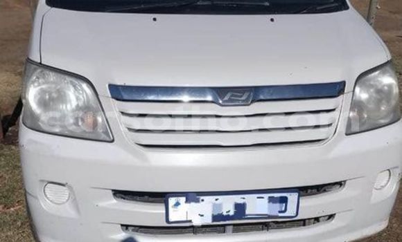 اشتري مستعمل Toyota Noah White سيارة في Maseru في Maseru اشتري مستعمل Toyota Noah White سيارة في Maseru في Maseru