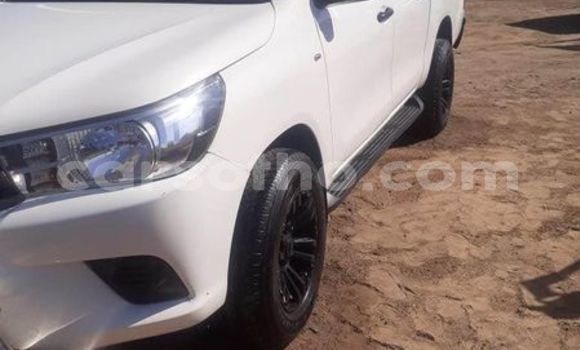 اشتري مستعمل Toyota Hilux White سيارة في Maseru في Maseru اشتري مستعمل Toyota Hilux White سيارة في Maseru في Maseru