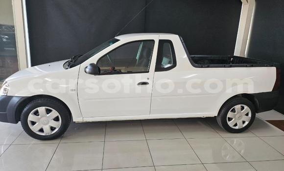 Acheter Occasion Voiture Nissan NV200 Blanc à Maseru, Maseru Acheter Occasion Voiture Nissan NV200 Blanc à Maseru, Maseru