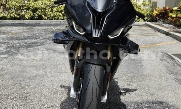 Buy Used BMW S 1000 Black Bike in Maseru in Maseru Buy Used BMW S 1000 Black Bike in Maseru in Maseru