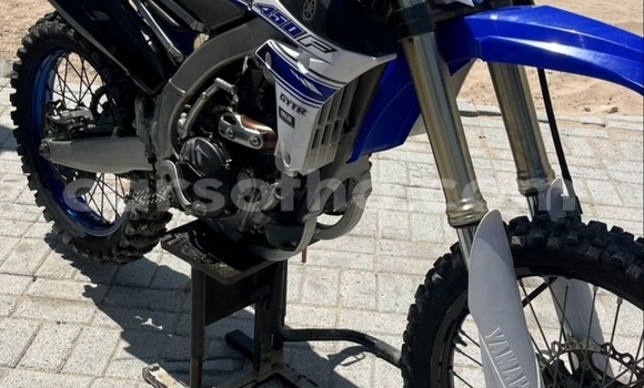 Acheter Occasion Moto Yamaha YZ450F Bleu à Maseru, Maseru Acheter Occasion Moto Yamaha YZ450F Bleu à Maseru, Maseru