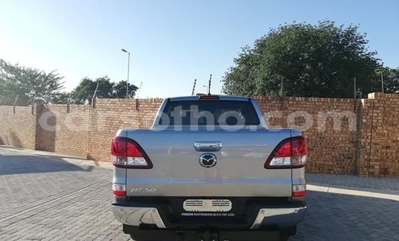 اشتري مستعمل Mazda BT-50 Silver سيارة في Hlotse في Leribe اشتري مستعمل Mazda BT-50 Silver سيارة في Hlotse في Leribe