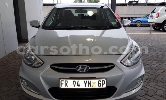 Sayi Na hannu Hyundai Accent Silver Mota in Hlotse a Leribe Sayi Na hannu Hyundai Accent Silver Mota in Hlotse a Leribe
