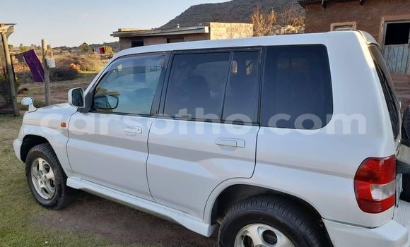 Sayi Na hannu Mitsubishi Pajero White Mota in Hlotse a Leribe Sayi Na hannu Mitsubishi Pajero White Mota in Hlotse a Leribe