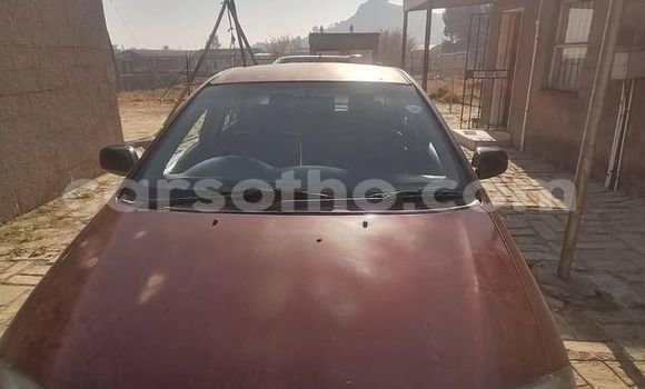 اشتري مستعمل Toyota Corolla Red سيارة في Butha Buthe في Butha-Buthe