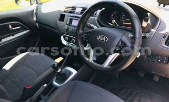 Acheter Occasion Voiture Kia Rio Gris à Import - Dubai, Maseru Acheter Occasion Voiture Kia Rio Gris à Import - Dubai, Maseru