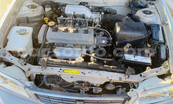 Sayi Na hannu Toyota Sai White Mota in Mafeteng a Mafeteng Sayi Na hannu Toyota Sai White Mota in Mafeteng a Mafeteng