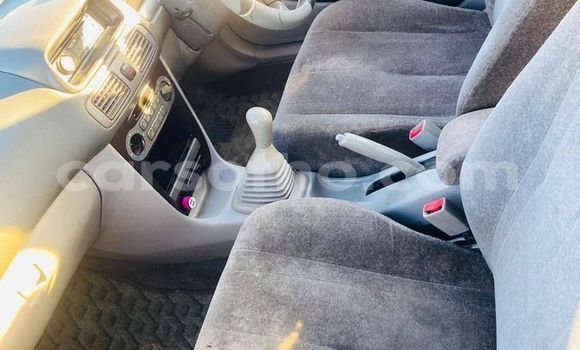 Sayi Na hannu Toyota Sai White Mota in Mafeteng a Mafeteng Sayi Na hannu Toyota Sai White Mota in Mafeteng a Mafeteng