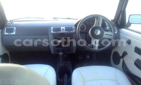 Sayi Na hannu Volkswagen Golf White Mota in Import - Dubai a Maseru Sayi Na hannu Volkswagen Golf White Mota in Import - Dubai a Maseru