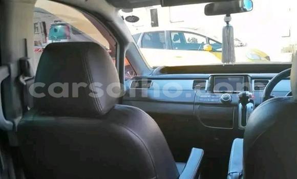 Sayi Na hannu Honda Stepwgn White Mota in Import - Dubai a Maseru Sayi Na hannu Honda Stepwgn White Mota in Import - Dubai a Maseru