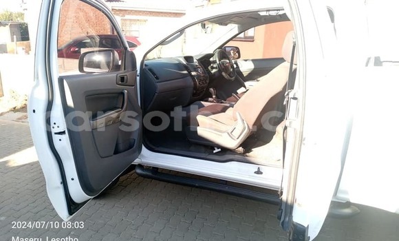 Sayi Na hannu Ford Ranger White Mota in Maputsoa a Leribe Sayi Na hannu Ford Ranger White Mota in Maputsoa a Leribe